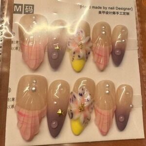 Petal Pop‎ Nail Set – Pre-Designed Press-On Whimsy